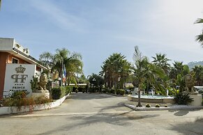 Prince Franklyn Hotel