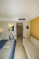 Prince Franklyn Hotel