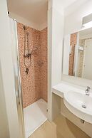 Prince Franklyn Hotel