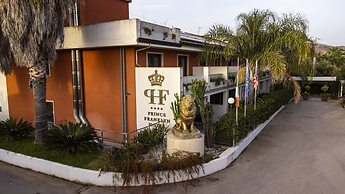 Prince Franklyn Hotel