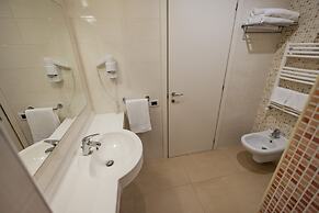 Prince Franklyn Hotel