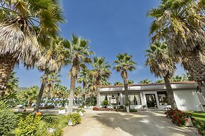 Prince Franklyn Hotel