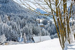 Hotel Dolomiten