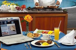 Hotel Cristina Suites