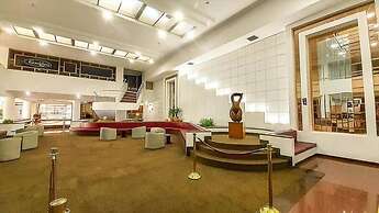 Hotel Cristina Suites