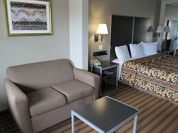 Camelot Inn & Suites Highway 290 NW Freeway