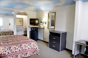 Camelot Inn & Suites Highway 290 NW Freeway