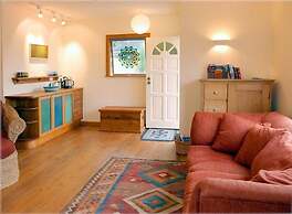 Joya Garden & Villa Studios