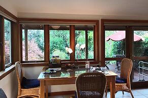 Joya Garden & Villa Studios