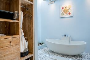 18 Suite Villa Loft by AMITHYA