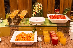 7 Apple Hotel Pimpri Pune