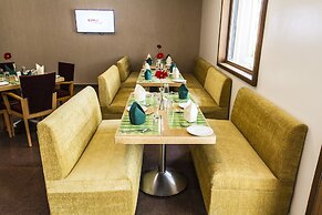 7 Apple Hotel Pimpri Pune