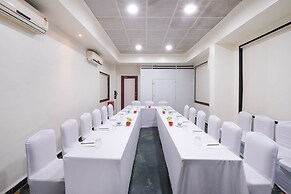 7 Apple Hotel Pimpri Pune