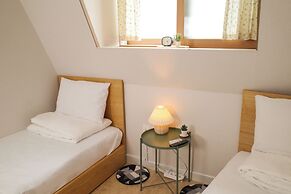 Starria Hostel Foreign Guest Only