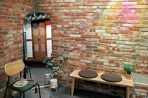 Starria Hostel Foreign Guest Only