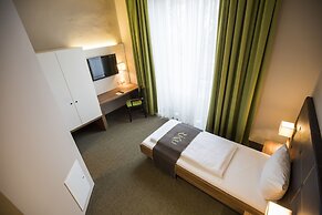 RiKu HOTEL Neu-Ulm