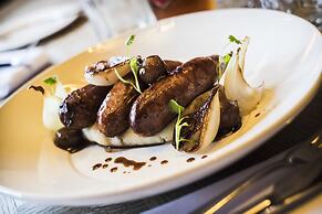 The White Swan Hotel