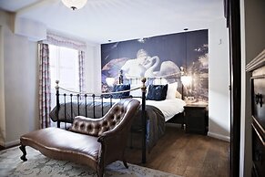 The White Swan Hotel