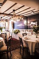 The White Swan Hotel