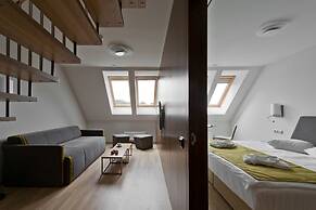 Mana Suites & Sea