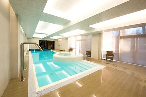 Mana Suites & Sea