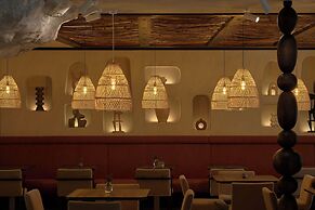 Mana Suites & Sea SPA