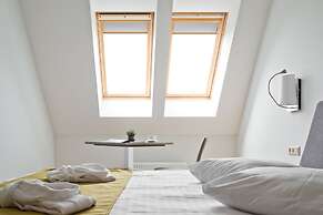 Mana Suites & Sea