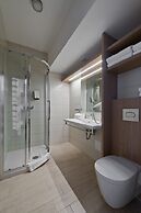 Mana Suites & Sea