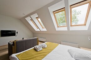 Mana Suites & Sea