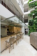 Mana Suites & Sea