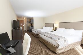 Pomeroy Inn & Suites at Olds