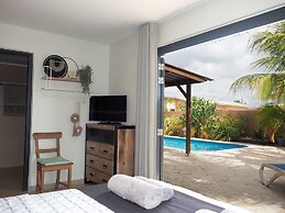 Oasis Guesthouse Bonaire Superior Suite