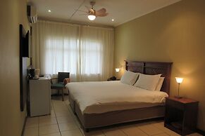 Emafini Country Lodge