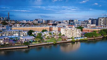 Goldsborough Place Apartments