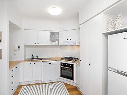 Goldsborough Place Apartments