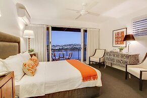 Goldsborough Place Apartments