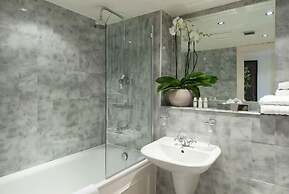 Loumage Hotel & Suites