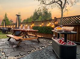 Coast Parksville Hotel