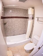 Rodeway Inn & Suites