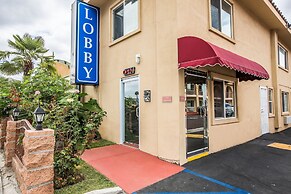 Rodeway Inn & Suites