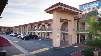 Rodeway Inn & Suites