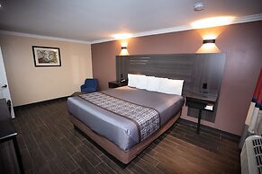 Rodeway Inn & Suites