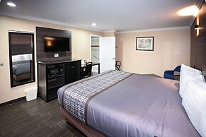 Rodeway Inn & Suites