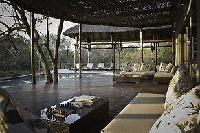 Moditlo River Lodge