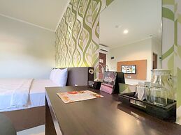 Hotel 88 Embong Kenongo by WH