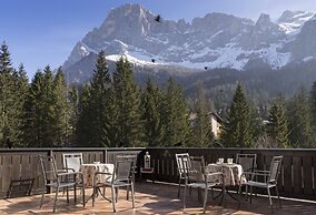 Hotel Colfosco