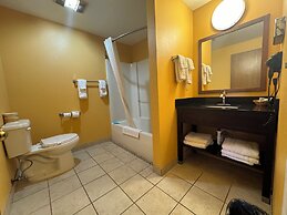 The Royal Victorian Motel