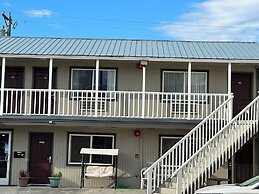 The Royal Victorian Motel