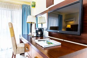 Infinity On The Beach