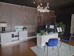 Brit Hotel Marseille Aéroport
